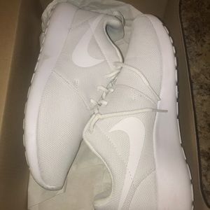 Nike Roche Sneakers